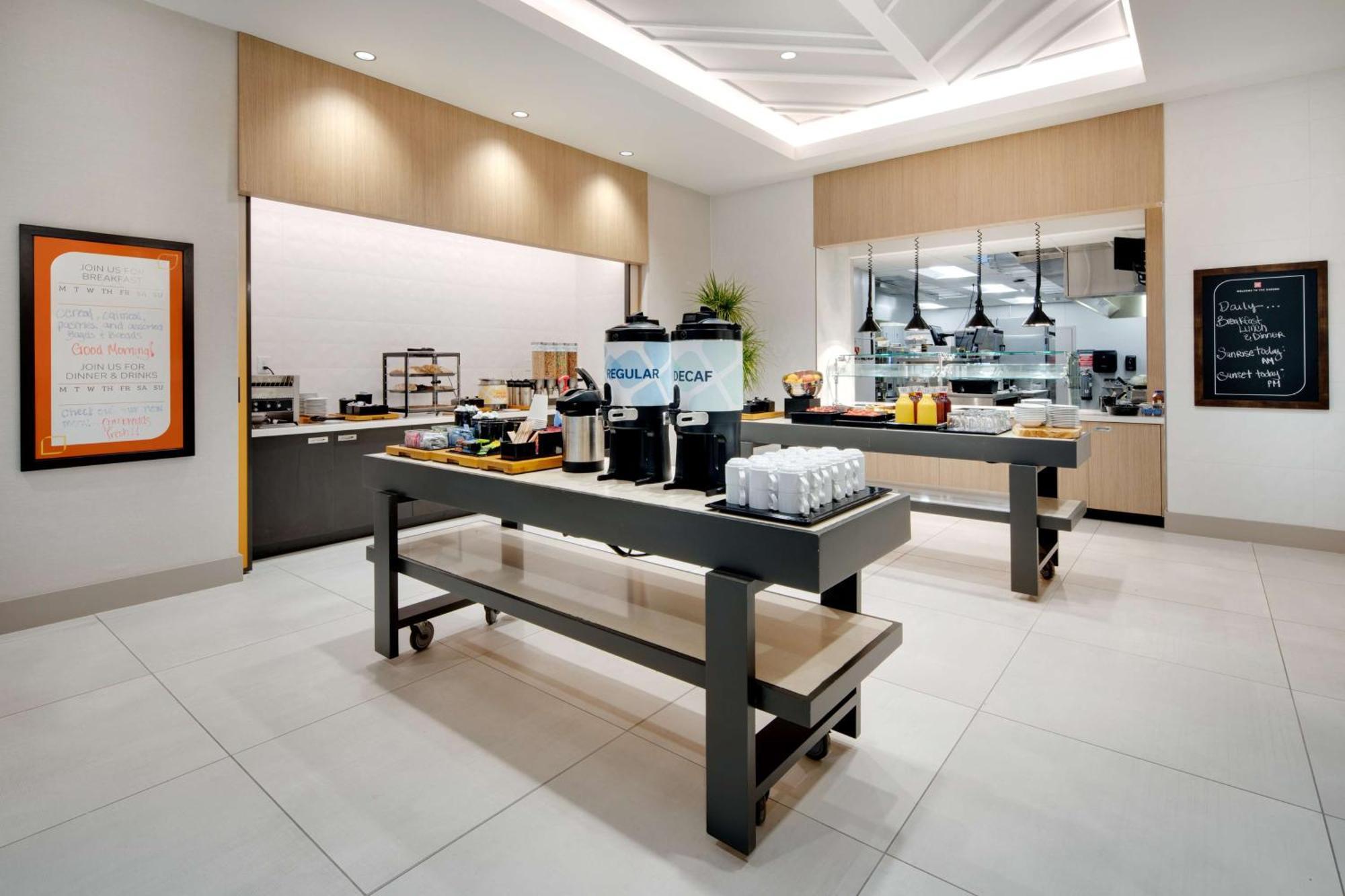 Hilton Garden Inn Panama City Airport, Fl Екстериор снимка